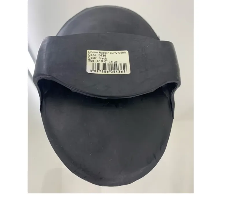 Lincoln Rubber Curry Comb in Black-1